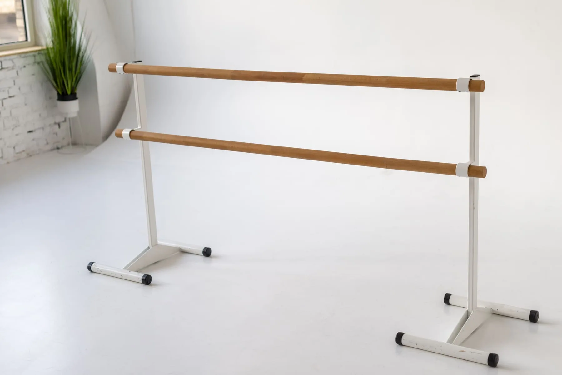 Clases de Barré en Madrid con Lorena Flores barra